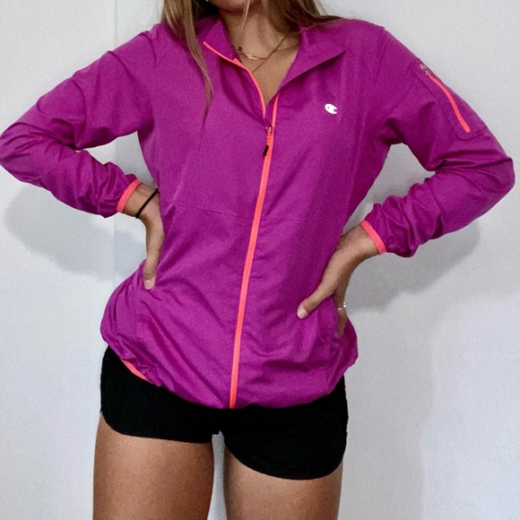 Champion wind breaker - Picture 1 of 3